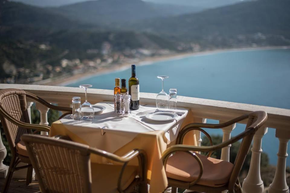 Porto Timoni Bed & Breakfast Afionas Exterior photo